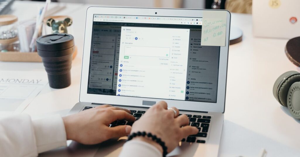 Email doanh nghiệp theo tên miền riêng: Lợi ích và cách thiết lập nhanh chóng