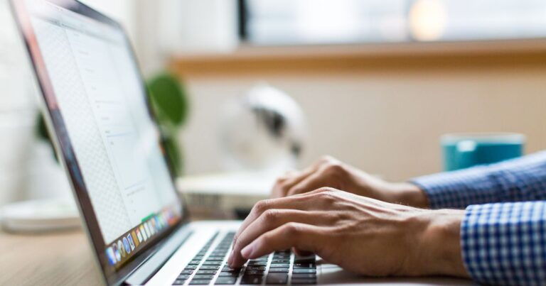 Email tên miền riêng cho đội nhóm: quản lý nhiều hộp thư hiệu quả