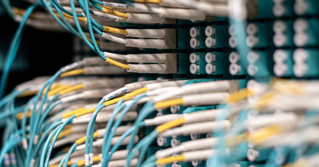 Khi nào nên nâng cấp từ hosting lên VPS hoặc máy chủ riêng?