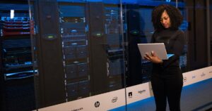 VPS và Hosting khác nhau thế nào? So sánh để chọn đúng nhu cầu