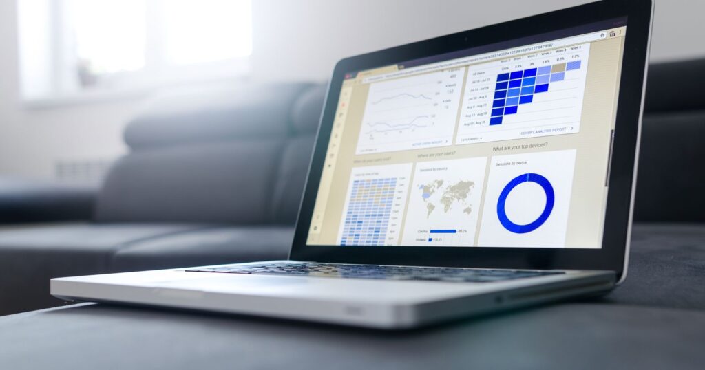 SEO hay Google Ads: doanh nghiệp mới nên tiêu tiền vào đâu trước?